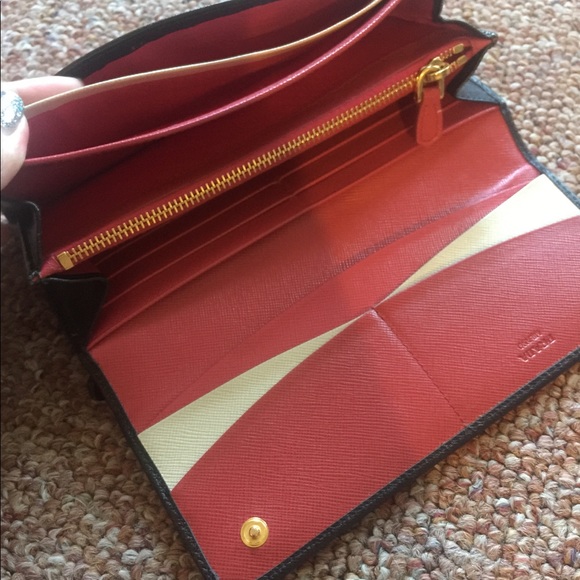 Long Wallet Prada multi color,very pretty - Picture 5 of 5